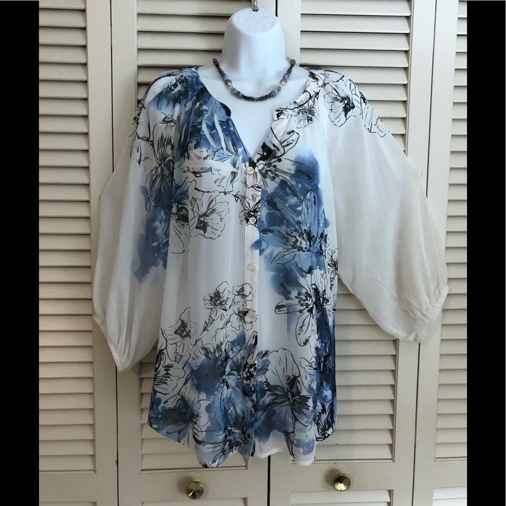Beautiful AB Studio XL lightweight blouse